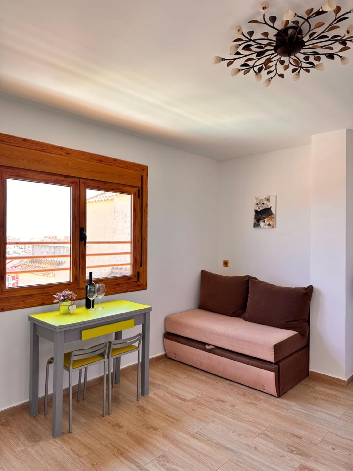 Apartment With Sea View, 4 Persons, Swimming Pool And Bbq Torrevieja
